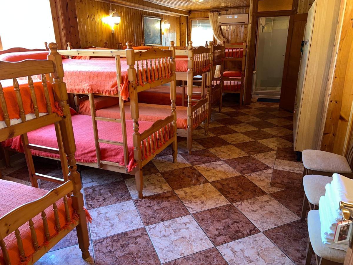 Bungalows & Albergue La Playa 洛格罗尼奥 外观 照片