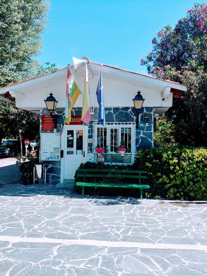 Bungalows & Albergue La Playa 洛格罗尼奥 外观 照片